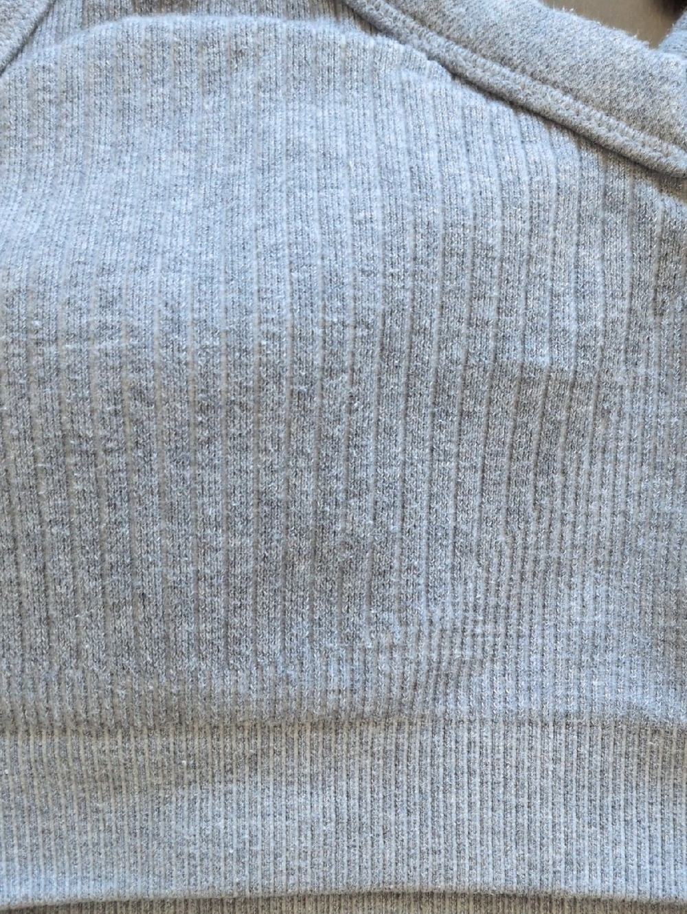 ALO Yoga Light Gray Ribbed Crossover Sports Bralette - Picture 2 of 5